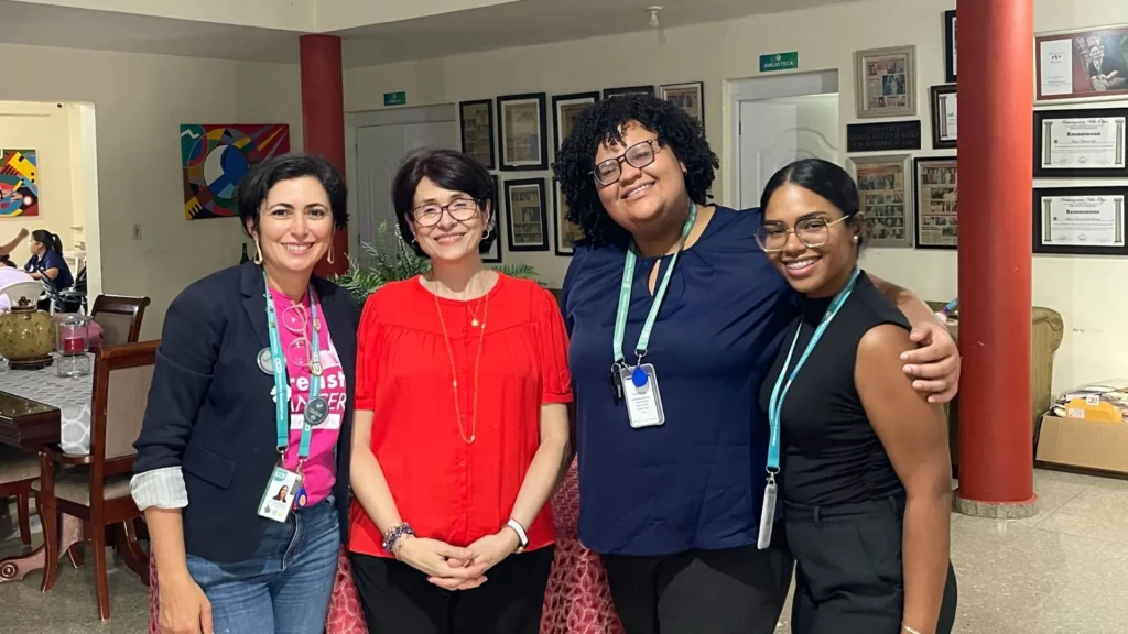 Jornada de Donaciones de Útiles Escolares en Santo Domingo